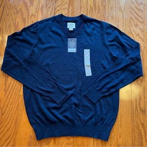 NWT St John’s Bay medium navy V neck super soft sweater.
